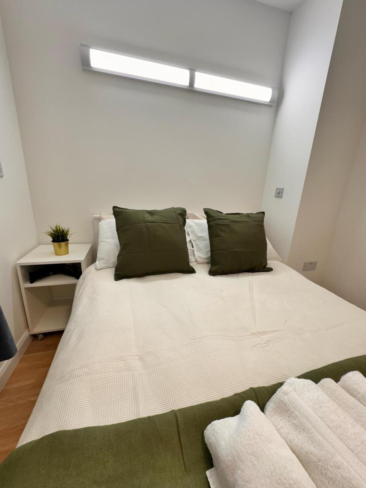 Luxury In Cross Harbour *