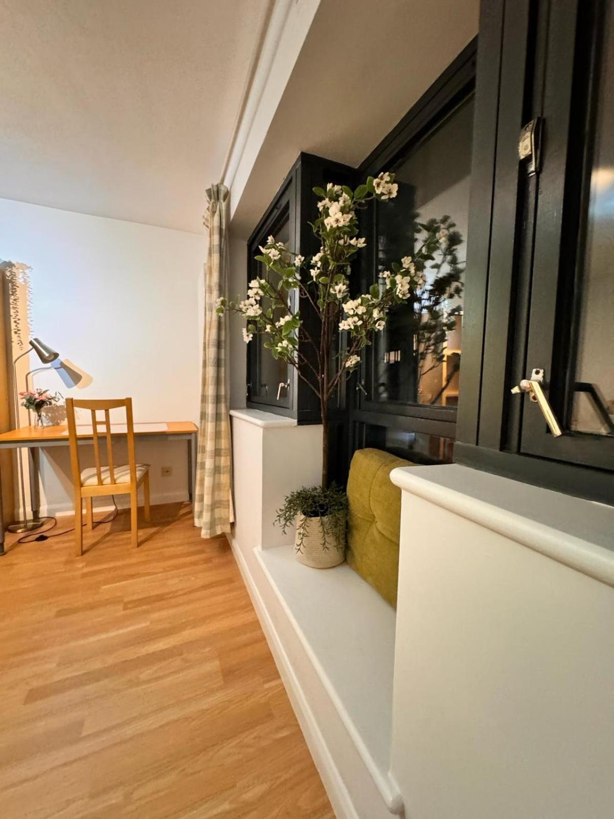 Luxury In Cross Harbour Guest house *